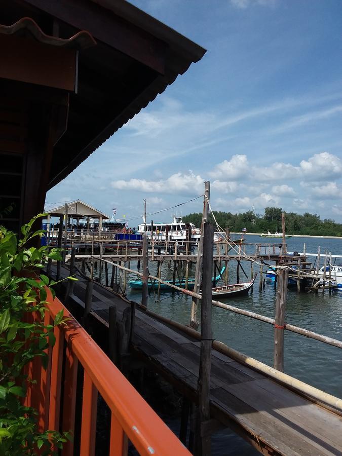 At Pier Hostel Lanta Ko Lanta Zewnętrze zdjęcie